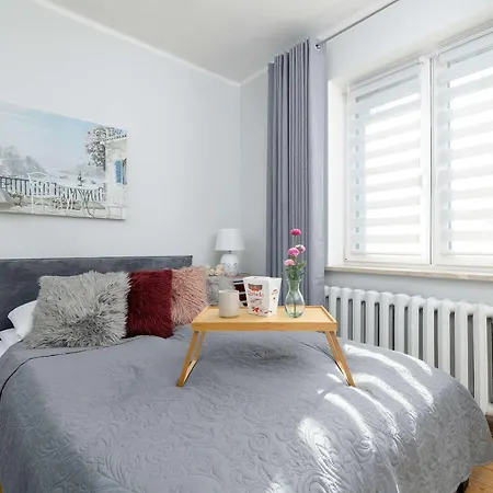 Apartment Spacious With Parking And Garden By Renters