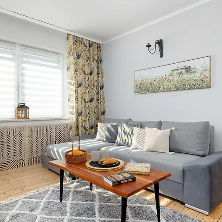 Apartment Spacious With Parking And Garden By Renters *