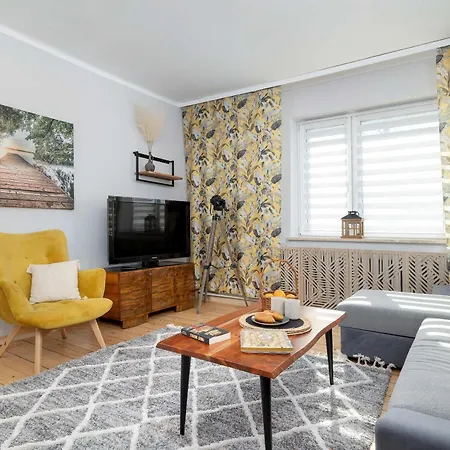 Spacious With Parking And Garden By Renters * Zywiec